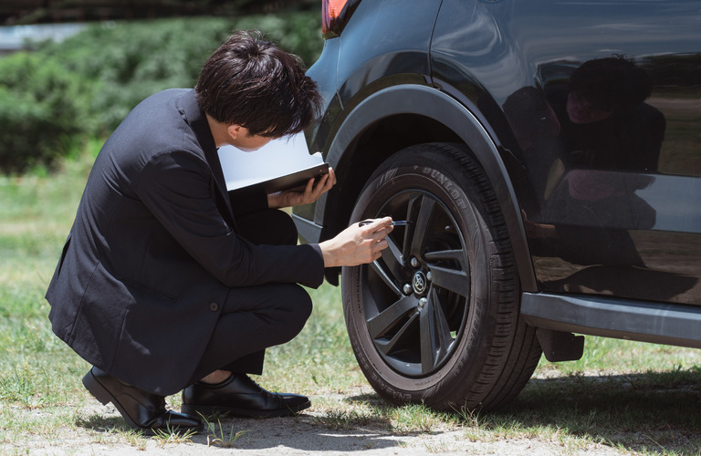 一括査定に疲れた方に朗報！おすすめの中古車買取サービス